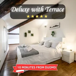 Buenos Aires' Nest - 10 Minutes From Duomo With Terrace Apartment